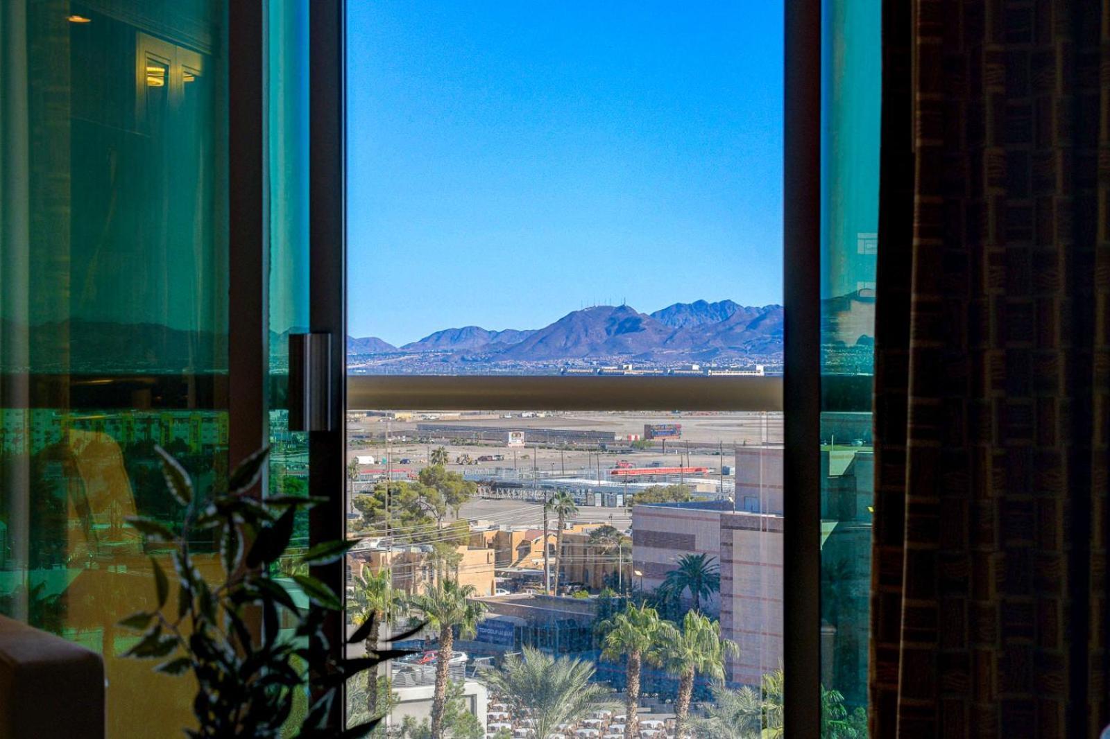 Luxe 702 Mgm Signature With Balcony Las Vegas Exterior photo